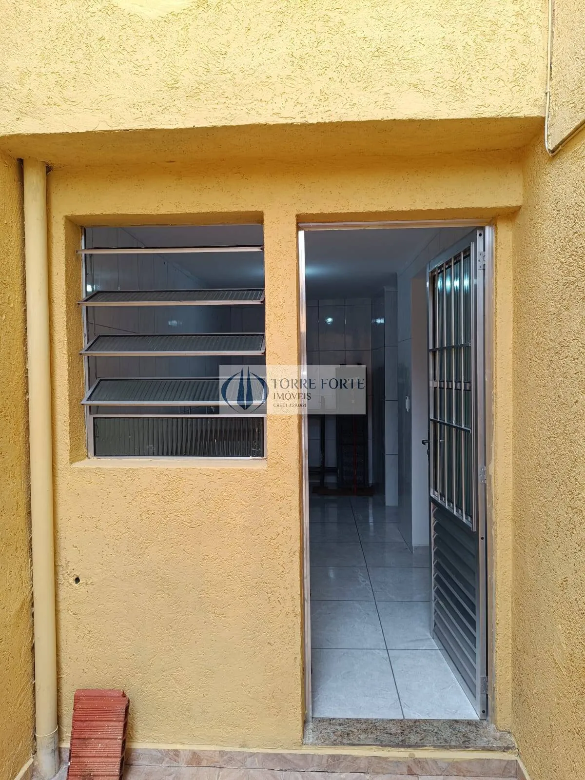 Imagem Linda Casa com 3 dormitórios, Próximo à estação São Mateus do Monotrilho