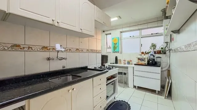 Imagem Apartamento Amplo com Suíte, Sacada Integrada e Vaga