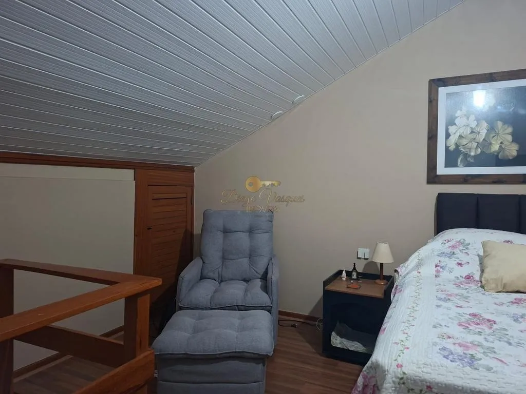 Imagem Casa em Condomínio para Venda em Teresópolis / RJ no bairro Cascata dos Amores