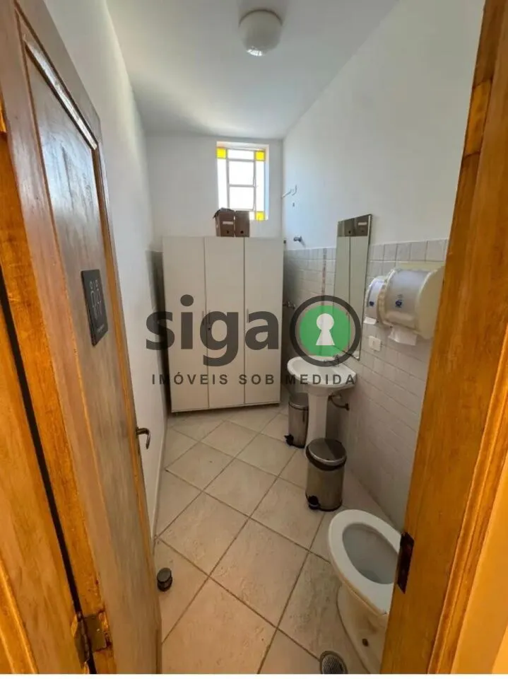 Imagem Casa Assobradada para locação Comercial com 4 salas , 5 banheiros e 8 vagas no Jd Paulistano