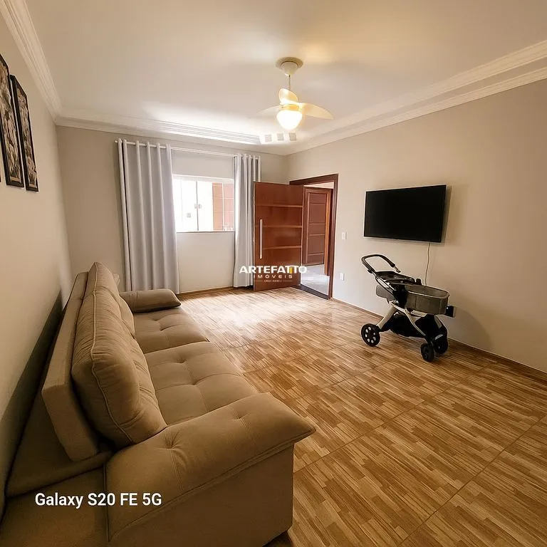 Foto do imóvel Casa terreno inteiro em Rua Arnoldo Prestes Fischer
