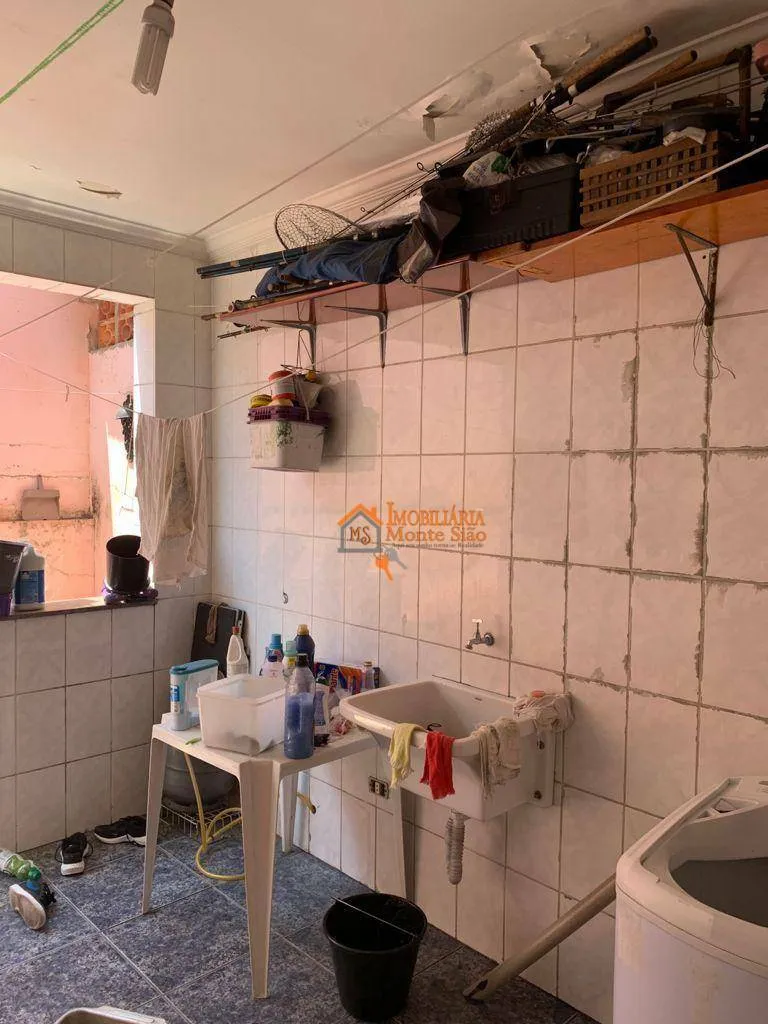 Imagem Sobrado com 6 dormitórios à venda, 200 m² por R$ 795.000,00 - Jardim Santa Bárbara - Guarulhos/SP