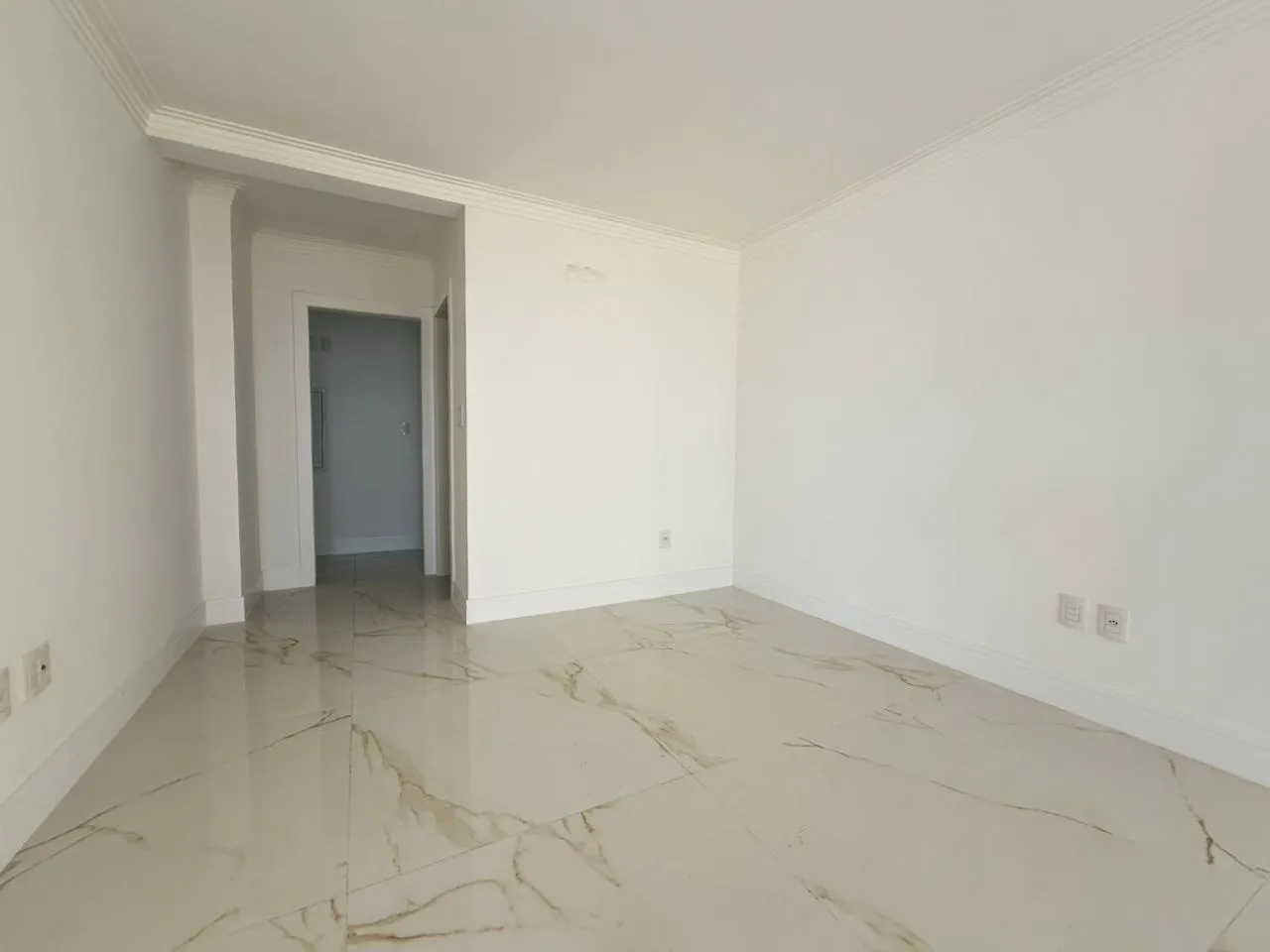 Imagem Apartamento com vista para o mar à venda com 163.1m2 por R$ 5.450.000,00