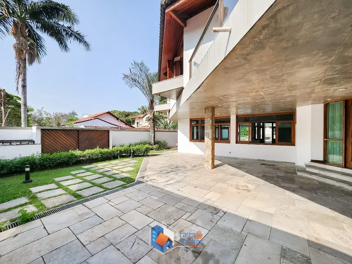 Imagem Casa para venda em Jardim Floresta com 4 quartos, sendo 3 suítes, 409m²