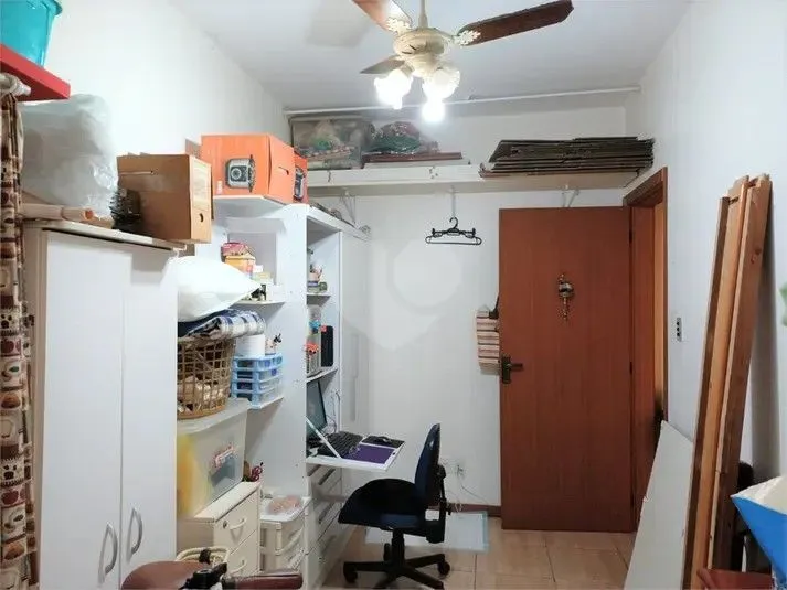 Imagem Apartamento a venda no Bairro Menino Deus / 3 Dormitórios
