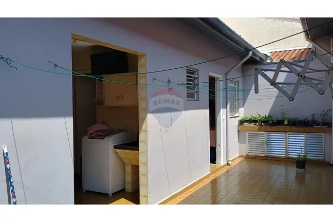 Imagem Casa Terrea total 254m² 3 Dorms 4 Vagas 4 Banheiros Edicula e Churrasqueira