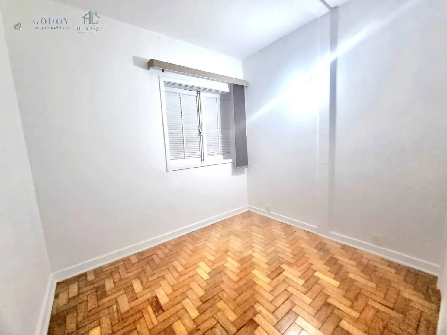 Imagem Comercial para Locação 1 Quarto, 9M², Centro, Pindamonhangaba - SP | Salão Belíssima