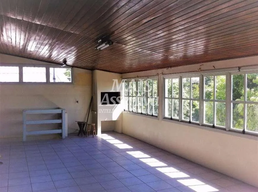 Imagem Casa para venda no bairro Rondonia em Novo Hamburgo - 3 dormitórios