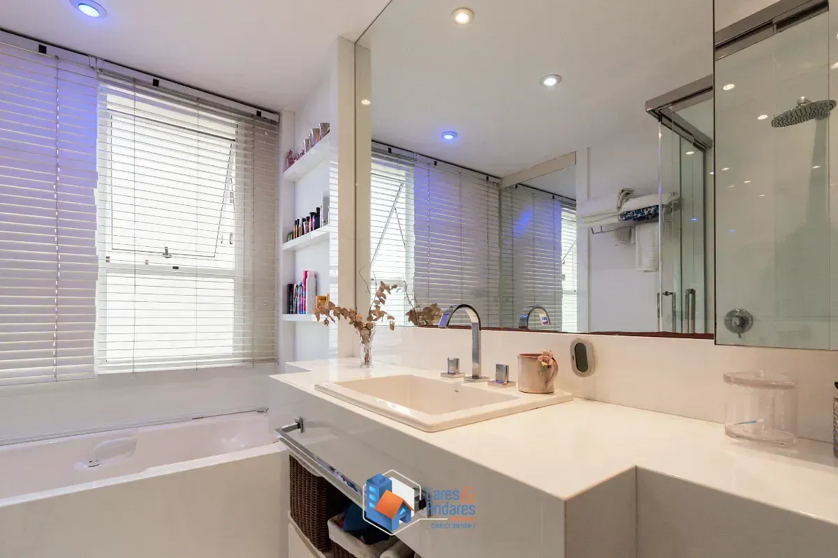 Imagem Apartamento para venda em Indianópolis com 4 quartos, sendo 3 suítes, 250m²