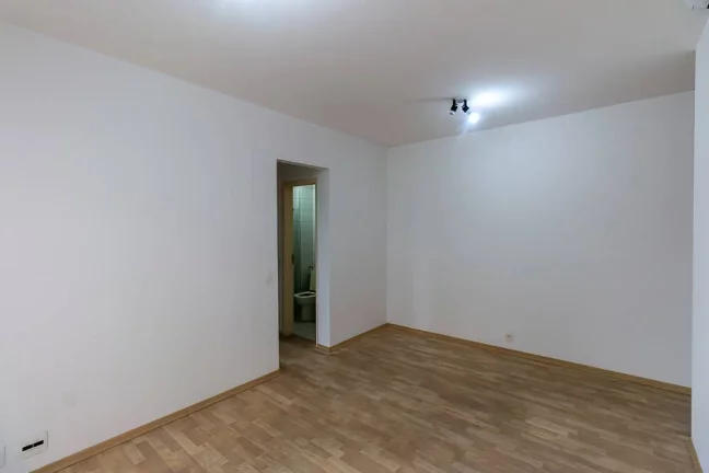 Imagem Apartamento com 2 quartos e 2 vagas à venda na Vila Olímpia.