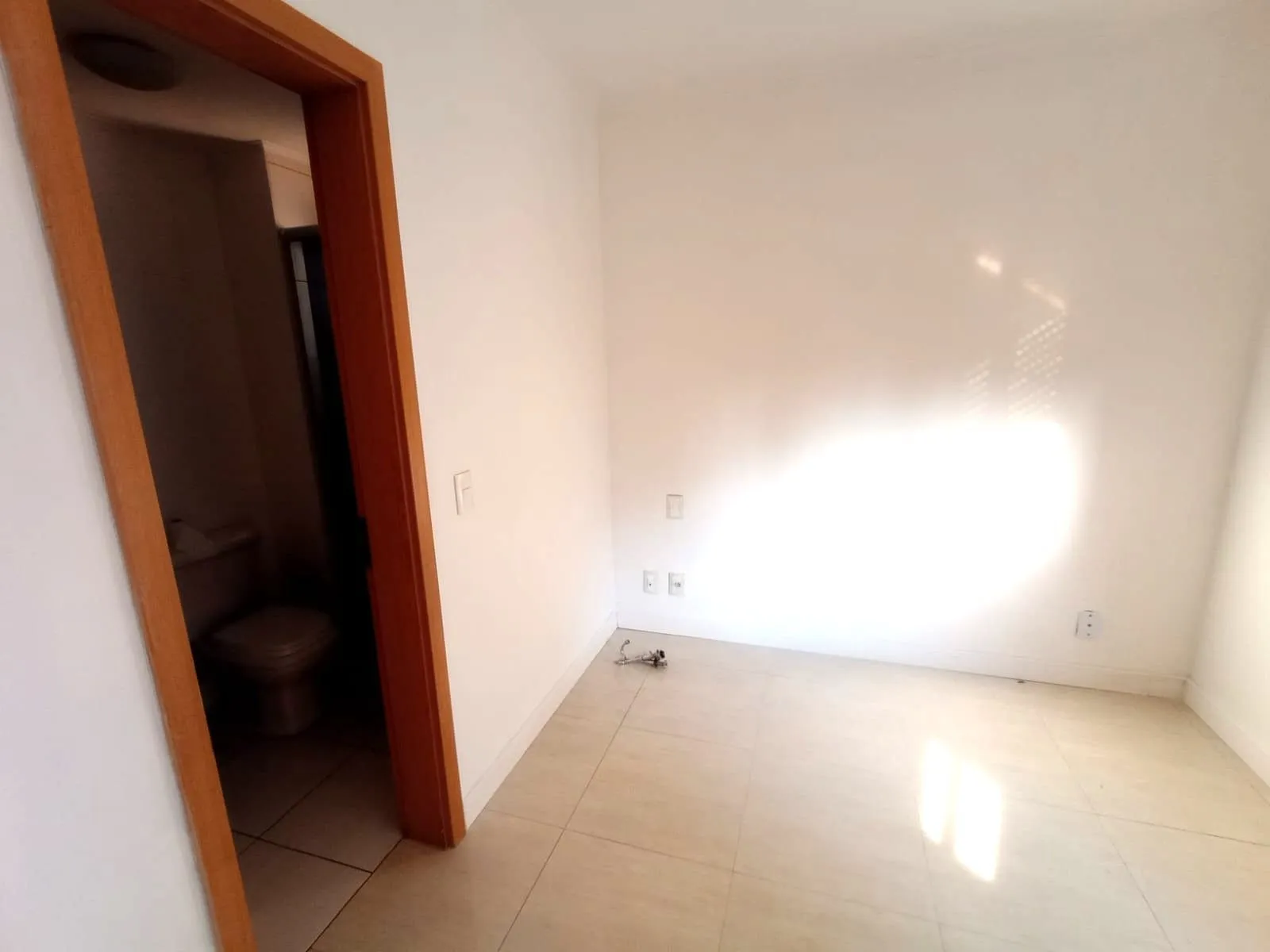 Imagem Apartamento no Arboretto de 3 dormitórios infra e vaga DESOCUPADO