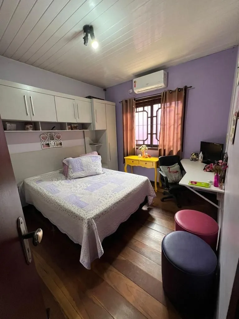 Imagem Casa a venda, 3 Quartos, sendo 1 Suíte, Bairro centro Canoas
