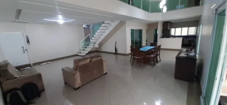Casa Sobrado no jardim Santa maria com 3 dormitórios-Jacarei