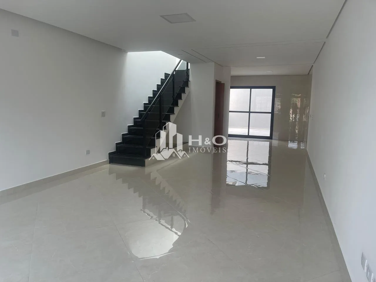 Foto do imóvel Oportunidade, Sobrado Impecável na Vila Feliz - 3 Dormitórios, 3 Suítes, 4 Vagas e Acabamento de Alto Padrão