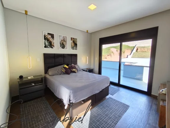 Imagem Venda de Casa em Condomínio de Alto Padrão em Vinhedo-SP - 3 Quartos, 3 Suítes, 2 Salas, 4 Banheiros, 6 Vagas, 272m².