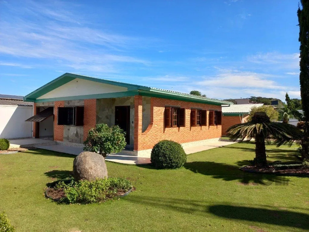 Imagem Casa 161m² - 2 dormitórios, 4 vagas no bairro Santo Onofre em Viamão
