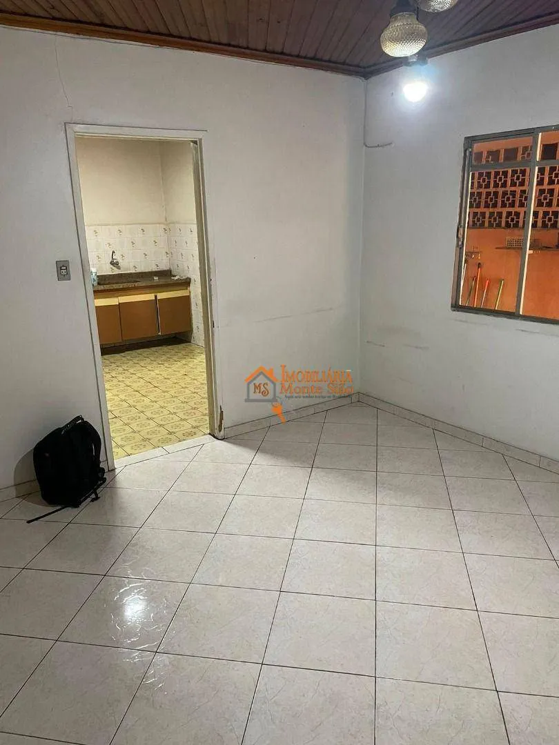 Imagem Casa com 3 dormitórios à venda, 200 m² por R$ 405.000,00 - Jardim Divinolândia - Guarulhos/SP