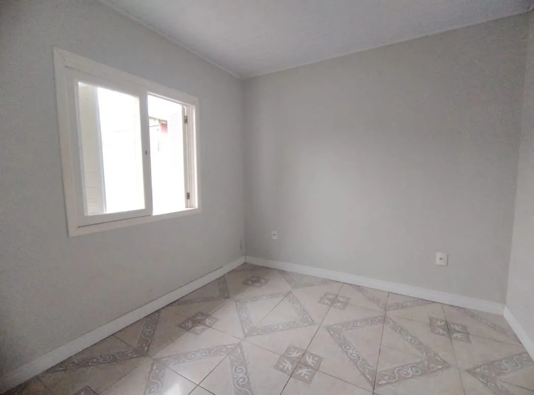 Imagem Casa perto do mar, em Capão Novo, apta para financiamento bancário