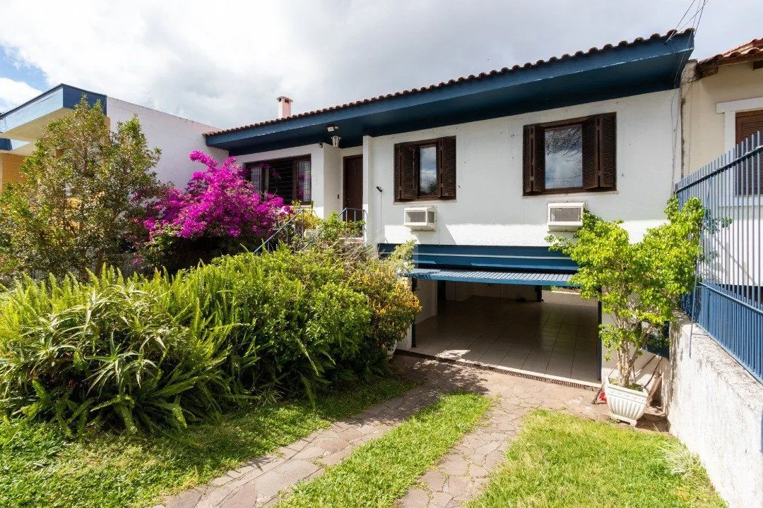 Imagem Casa para Venda - 202m², 3 dormitórios, sendo 1 suites, 2 vagas - Cristal
