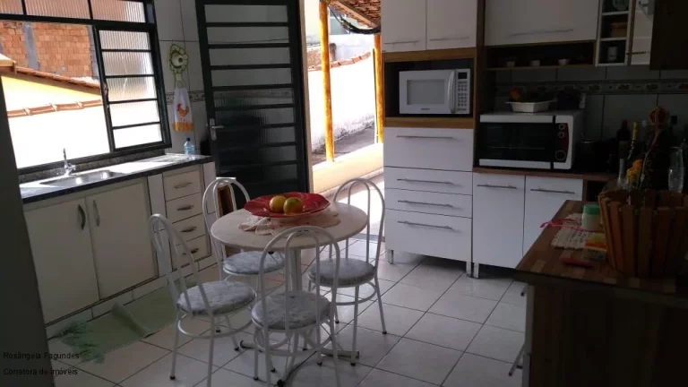 Imagem CASA RESIDENCIAL em POÇOS DE CALDAS - MG, JARDIM COUNTRY CLUB