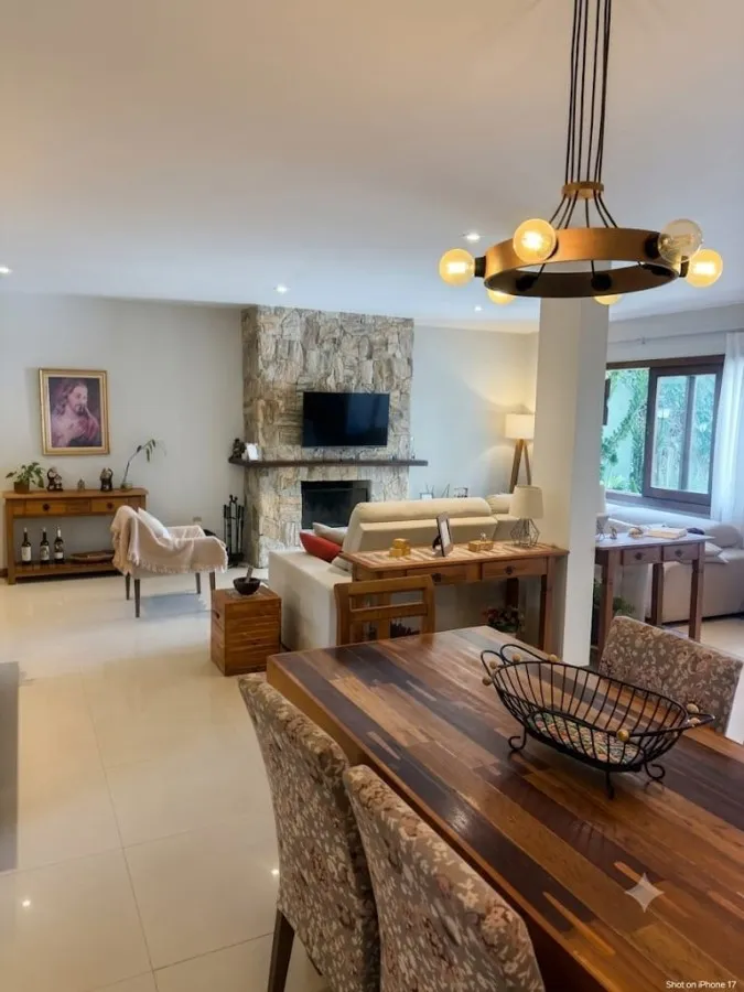 Imagem Casa em Condomínio para Venda em Petrópolis / RJ no bairro Cuiabá
