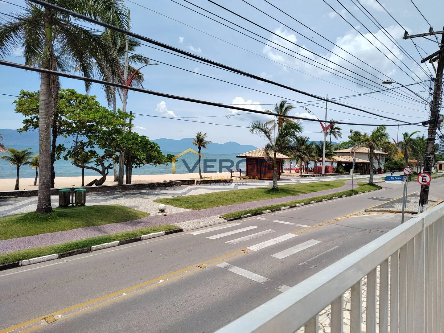 Foto do imóvel Apartamento a venda com 2 quartos e piscina na Martim de Sá - Caraguá