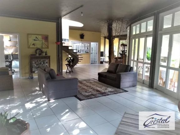 Imagem Um Sonho de Casa no Miolo da Granja Viana!