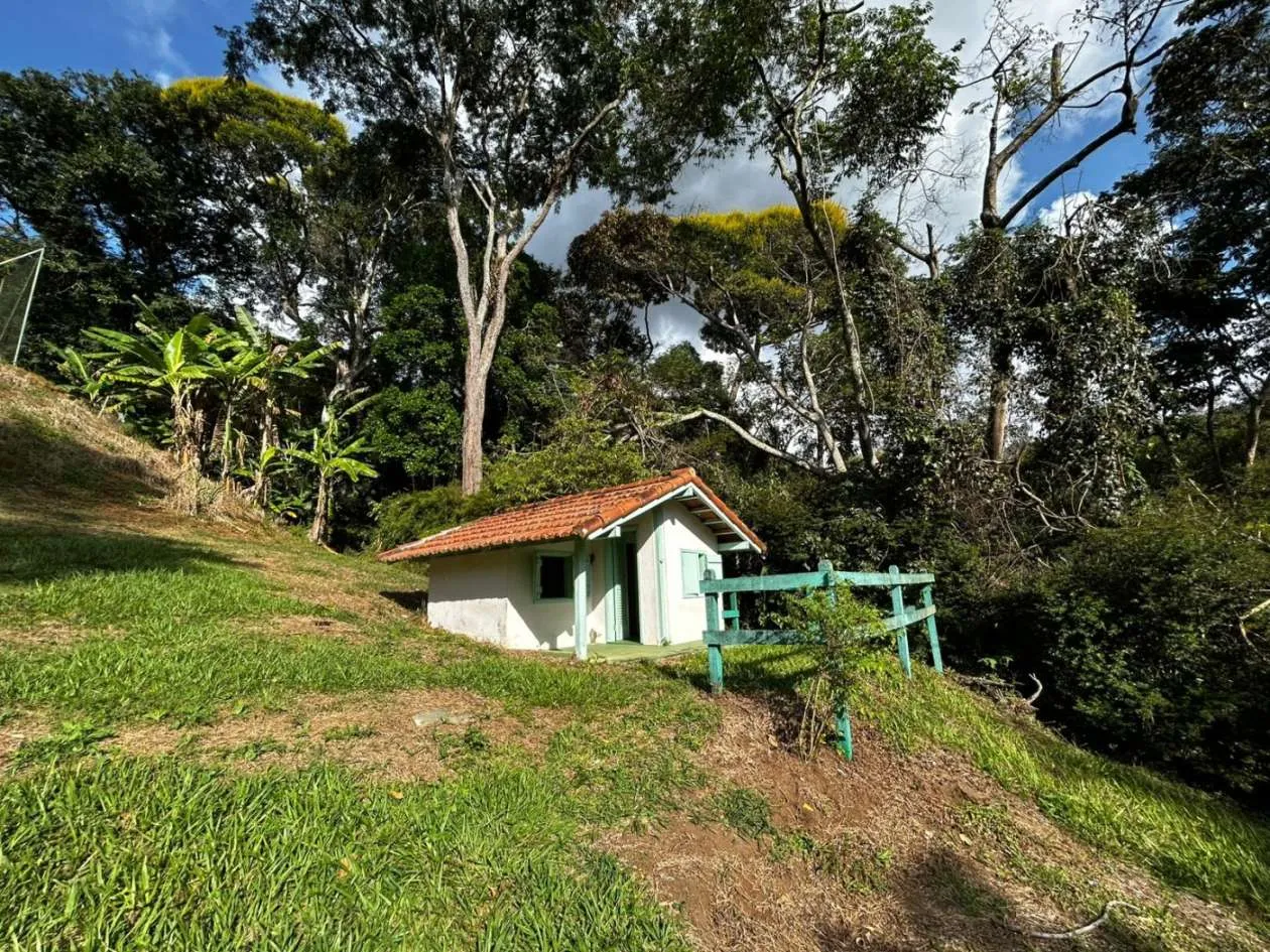 Imagem Casa em Condomínio para Venda em Petrópolis / RJ no bairro Nogueira