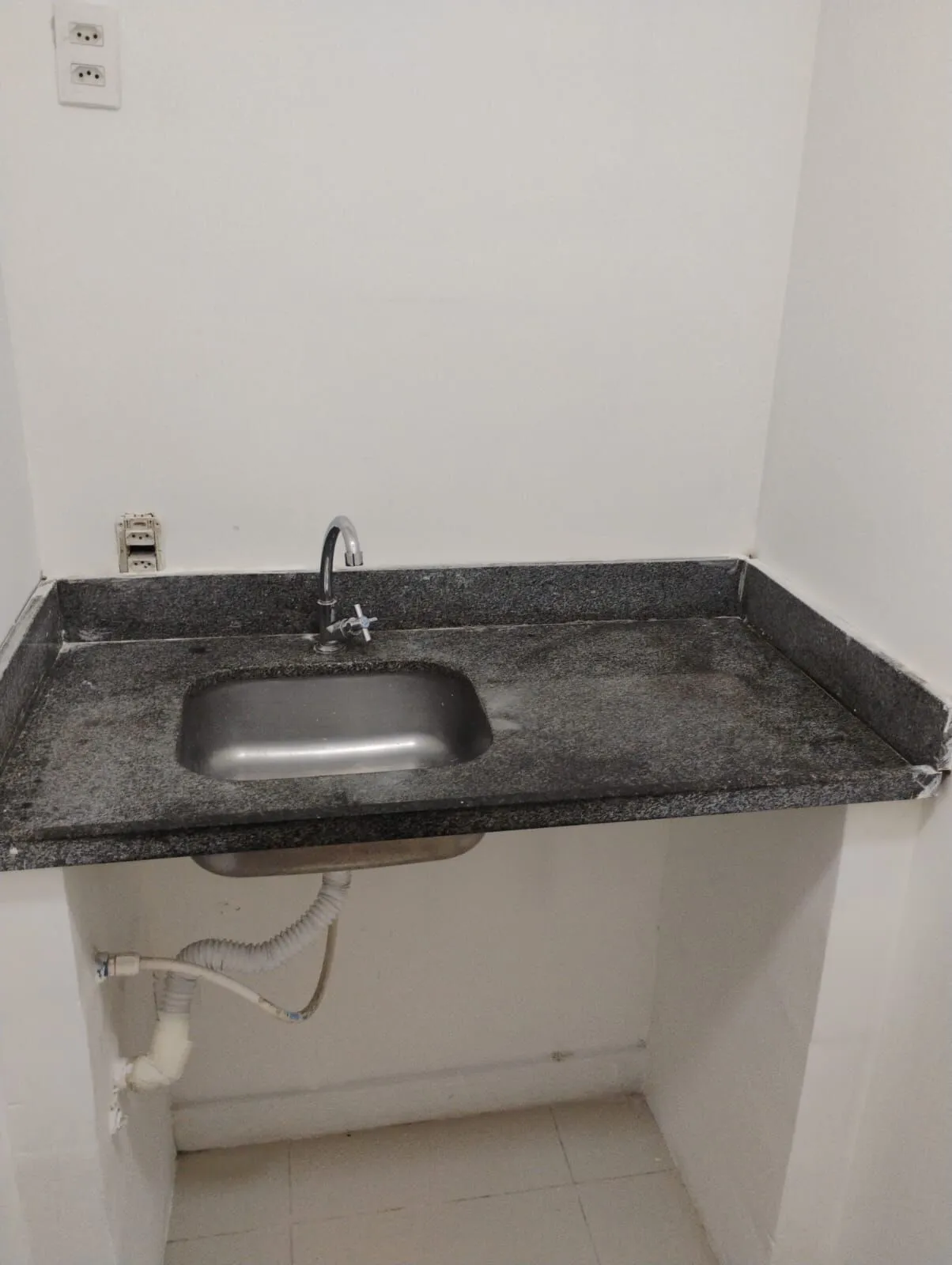 Imagem Sala comercial à venda no bairro Taquara em Rio de Janeiro/RJ