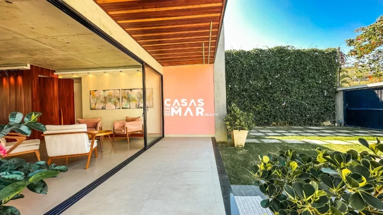 Imagem Casa Moderna para Temporada com 5 suítes, perto da praia em Geribá, Armação dos Búzios-RJ.
