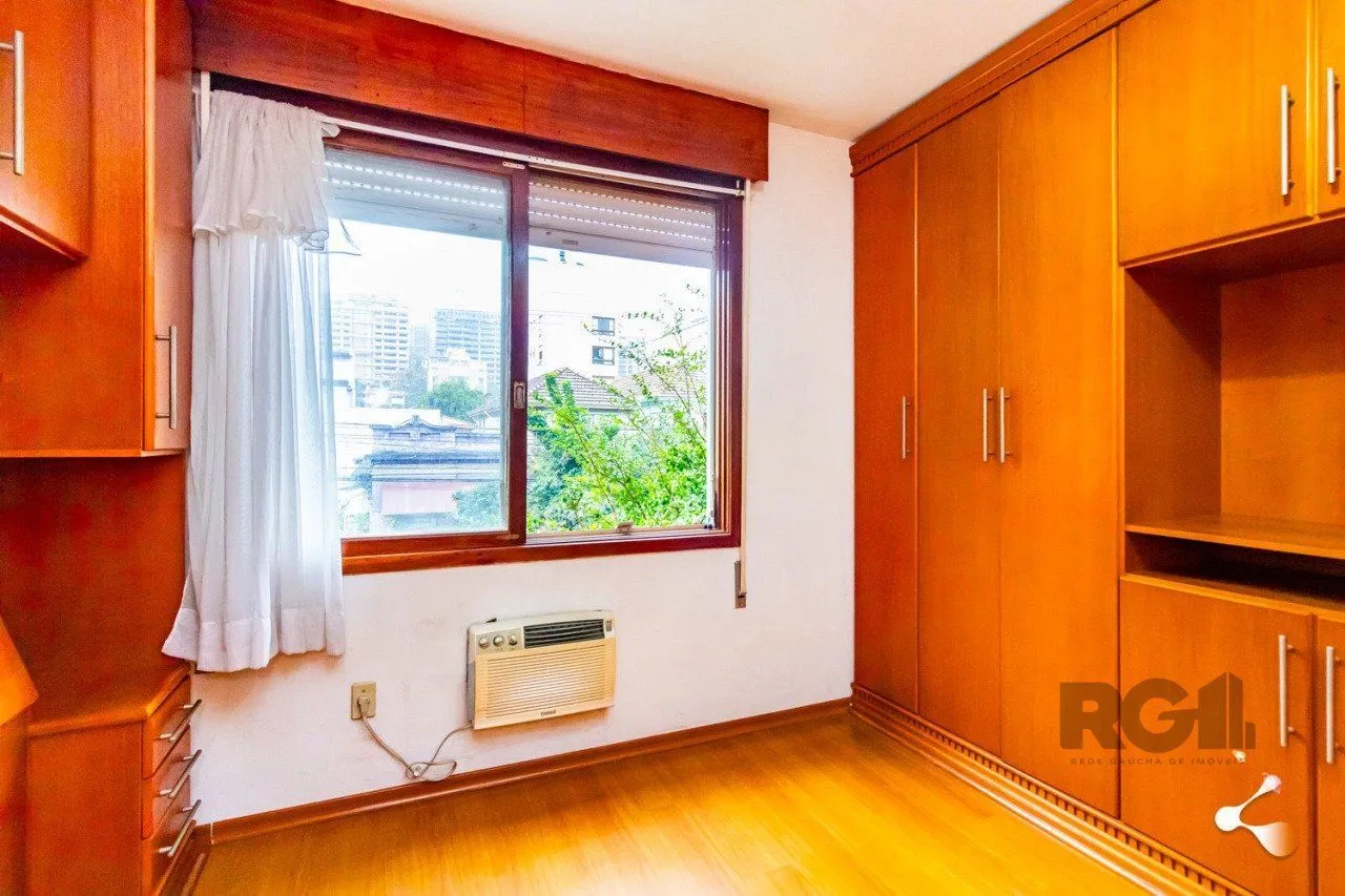 Imagem Apartamento com 2 dormitórios e 1 vaga de garagem escriturada bairro Rio Branco
