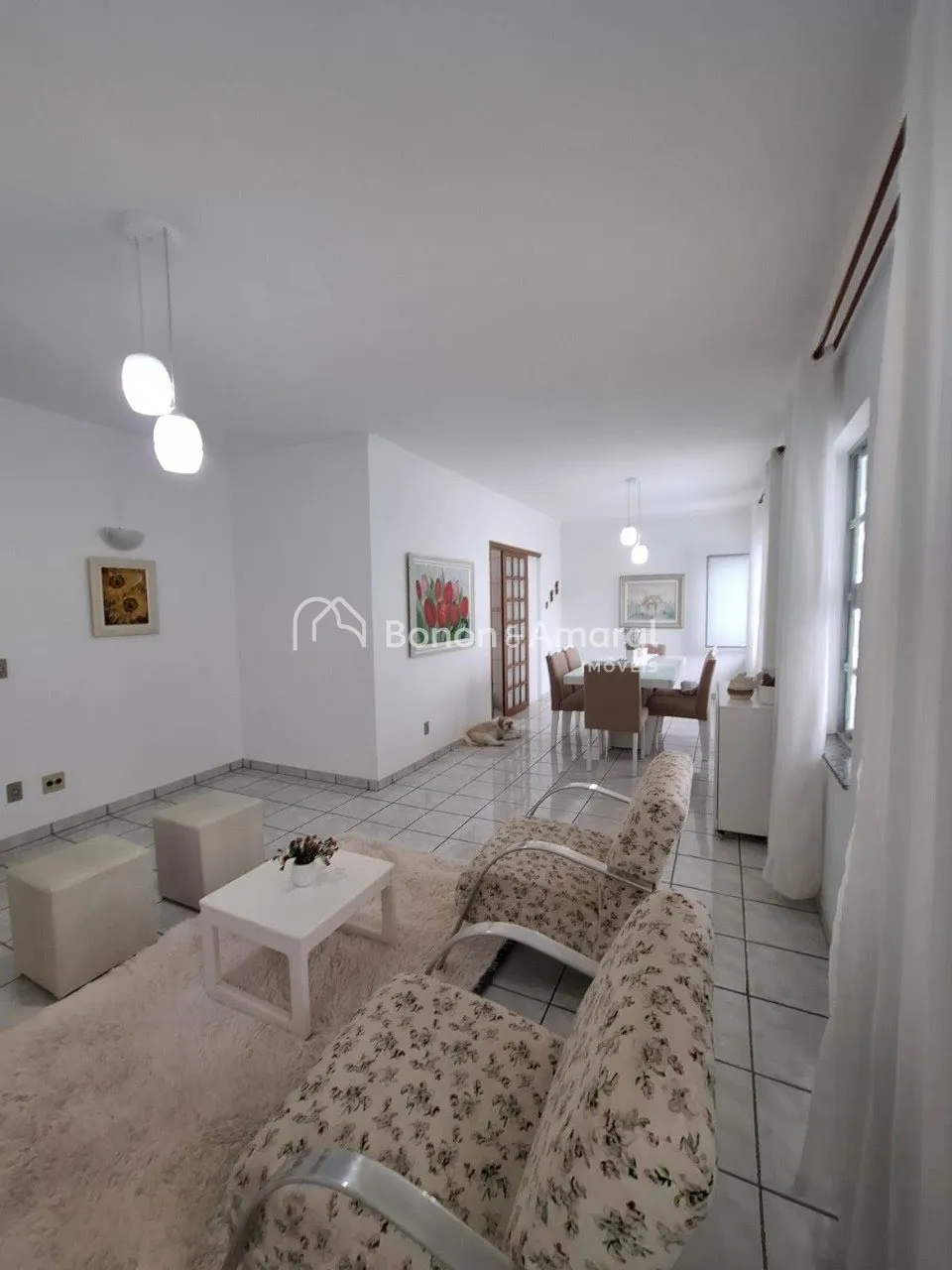 Imagem Casa à venda com 4 quartos, 230m², no Jardim Santa Genebra