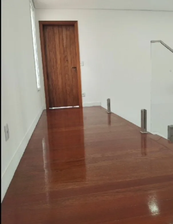 Imagem Sobrado Impecável no Alphaville 1 ? 4 Suítes, Pé Direito Duplo e Design Moderno