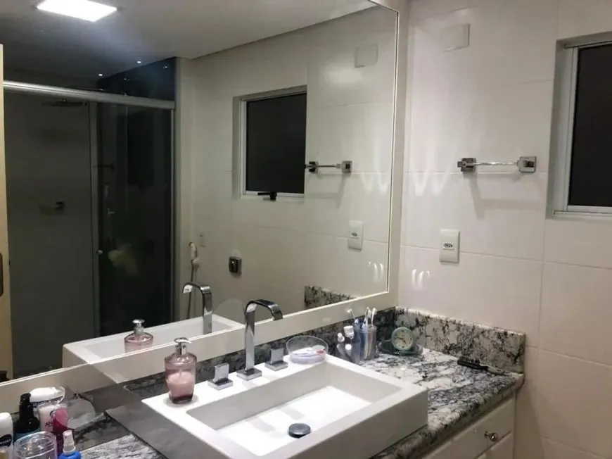 Imagem Apartamento com 3 Quartos e 2 banheiros à Venda, 120 m² privitivos com elevador