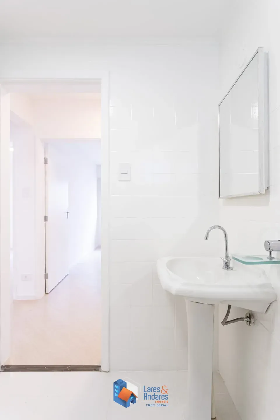Foto do imóvel Apartamento para venda em Itaim Bibi com 3 quartos, sendo 1 suíte, 95m² em Rua Tabapuã