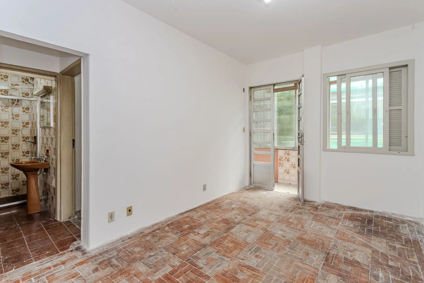 Imagem Apartamento no Menino Deus de 1 dormitório DESOCUPADO