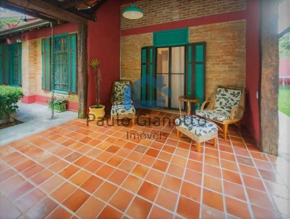 Imagem Casa Rústica, linda, Térrea c/ piscina e gourmet!