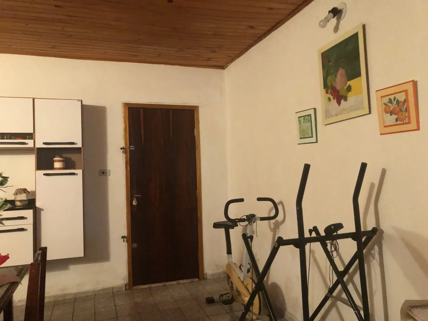 Imagem Casa à venda 2 Quartos, 4 Vagas, 250M², Jardim Eloyna, Pindamonhangaba - SP