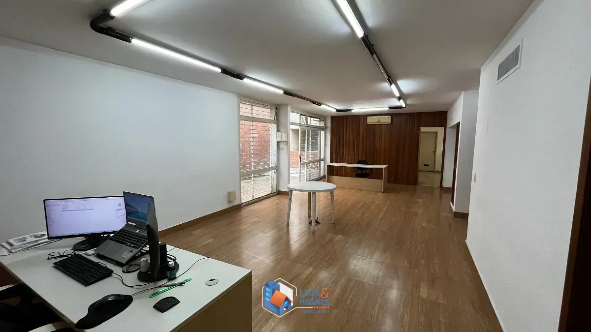 Imagem Casa para venda em Jardim Europa com 4 quartos, sendo 1 suíte, 345m²