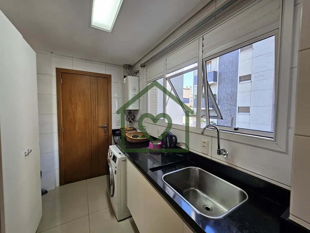 Imagem ALTO PADRÃO BELA VISTA 3 SUÍTES + 4 VAGAS MOBILIADO

Super exclusividade com preço abaixo de merc...