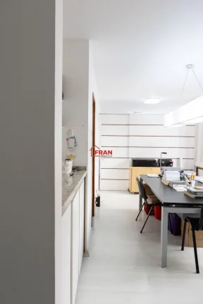 Imagem Belissima Sala Comercial com 45m² no Centro de Florianópolis