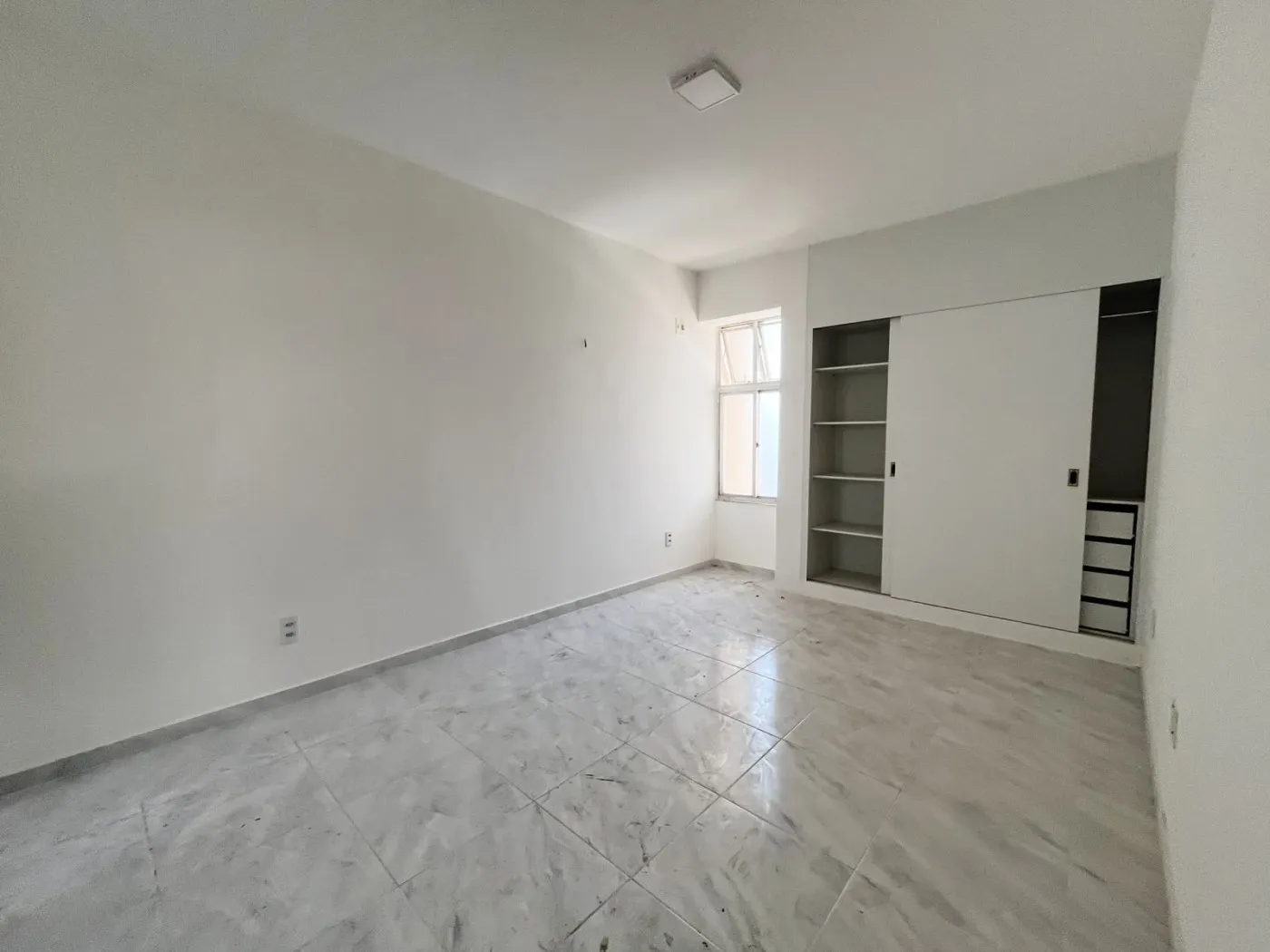 Imagem Apartamento para Venda em Fortaleza, São Gerardo, 3 dormitórios, 1 suíte, 3 banheiros, 1 vaga