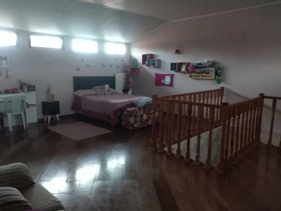 Imagem Casa Sobrado, 3 dormitórios ( 2 suítes), 3 vagas, Vista Verde - Sjc.