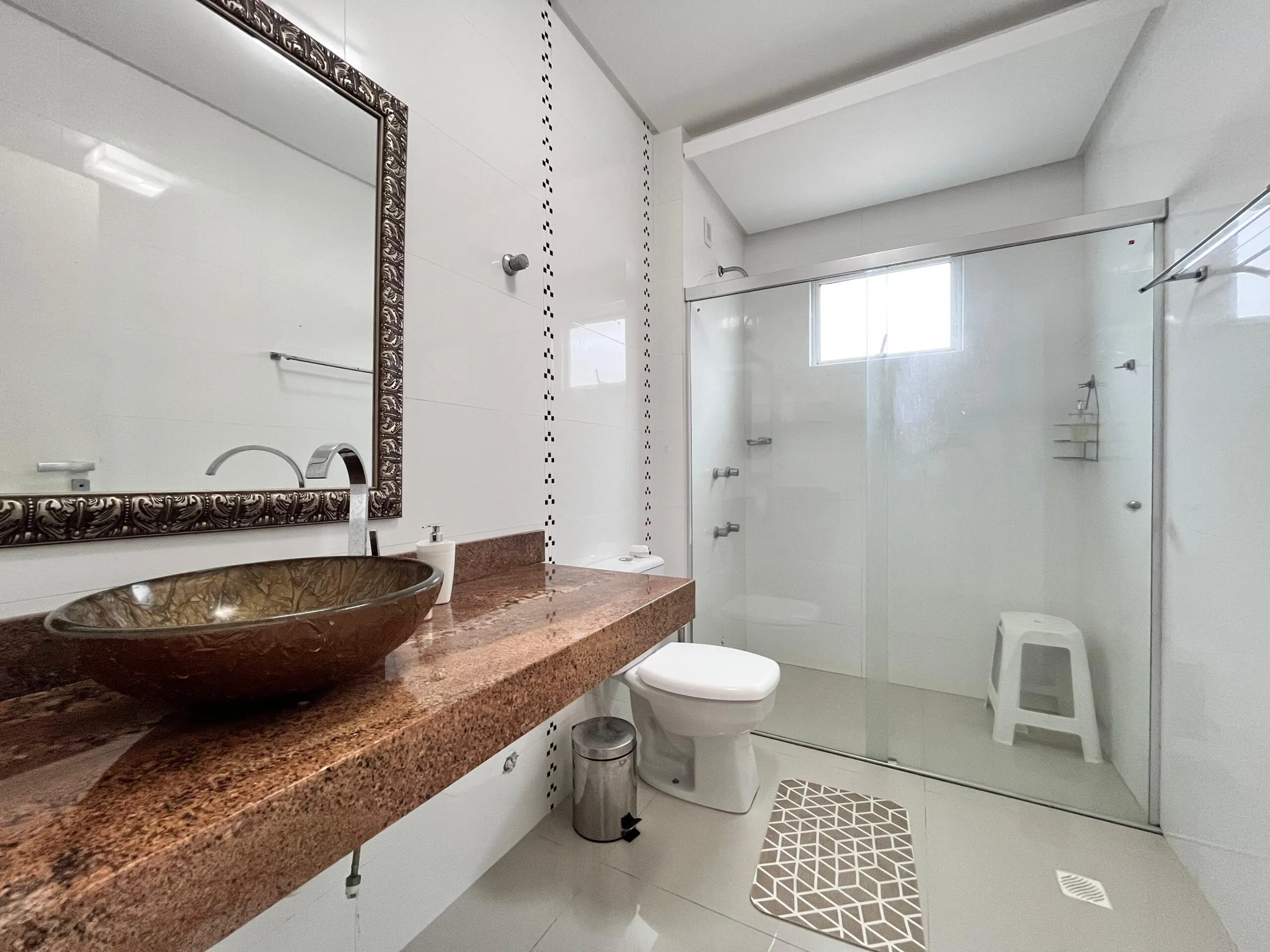 Imagem Apartamento com vista para o mar à venda com 142m2 por R$ 1.950.000,00
