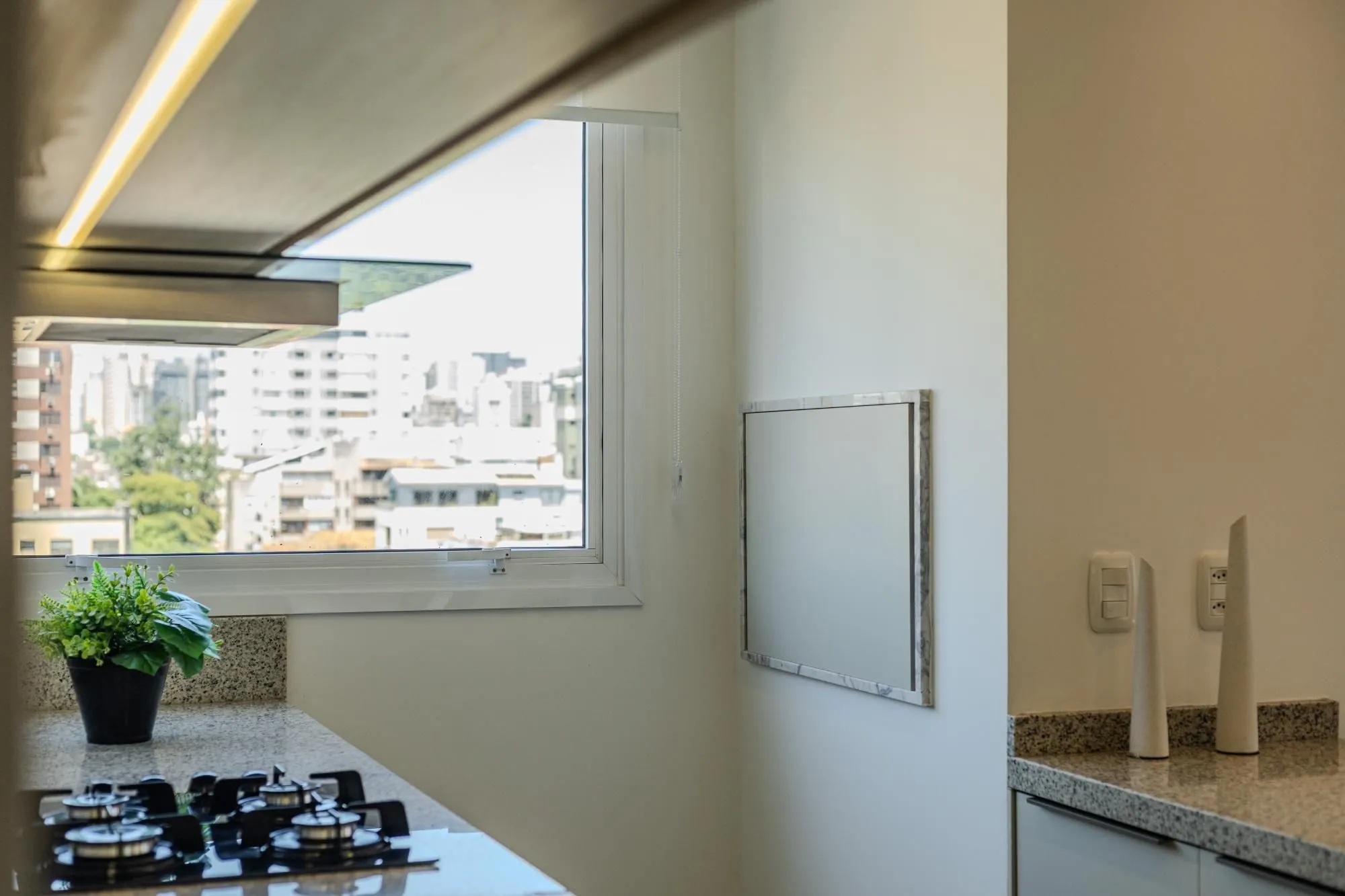 Imagem Apartamento no bairro Auxiliadora, com 03 suítes, 112m² privativos e 02 vagas de garagem!!