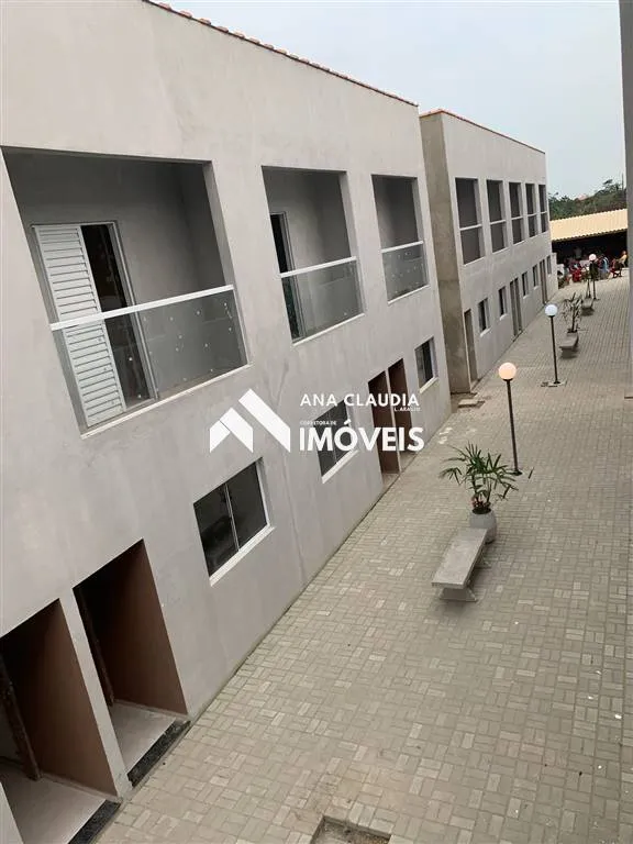 Imagem O Condomínio Vila Marques é composto por 20 sobrados de 74m²