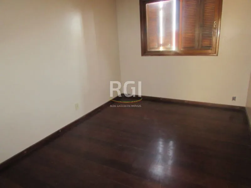 Imagem Casa Condominio para Venda - 383.4m², 5 dormitórios, sendo 2 suites, 3 vagas - Nonoai