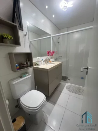 Imagem Apartamento com Ampla Sacada, Semi mobiliado, 02 quartos c/suíte em Curitiba PR