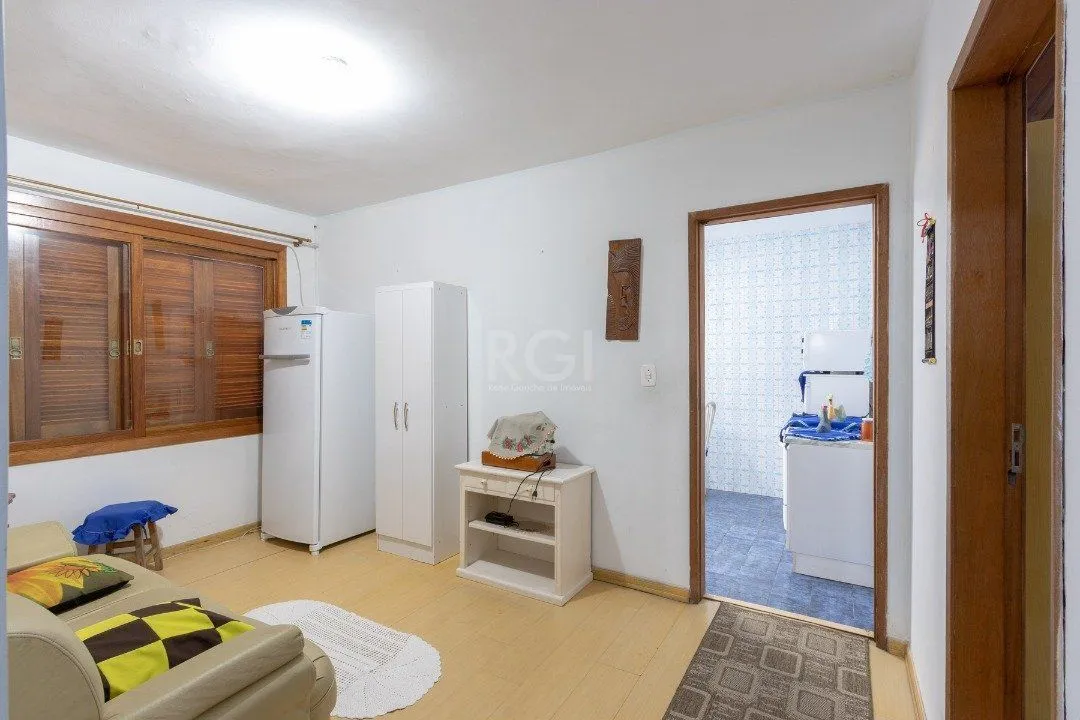 Imagem Casa para Venda - 160m², 3 dormitórios, sendo 2 suites, 3 vagas - Cristal