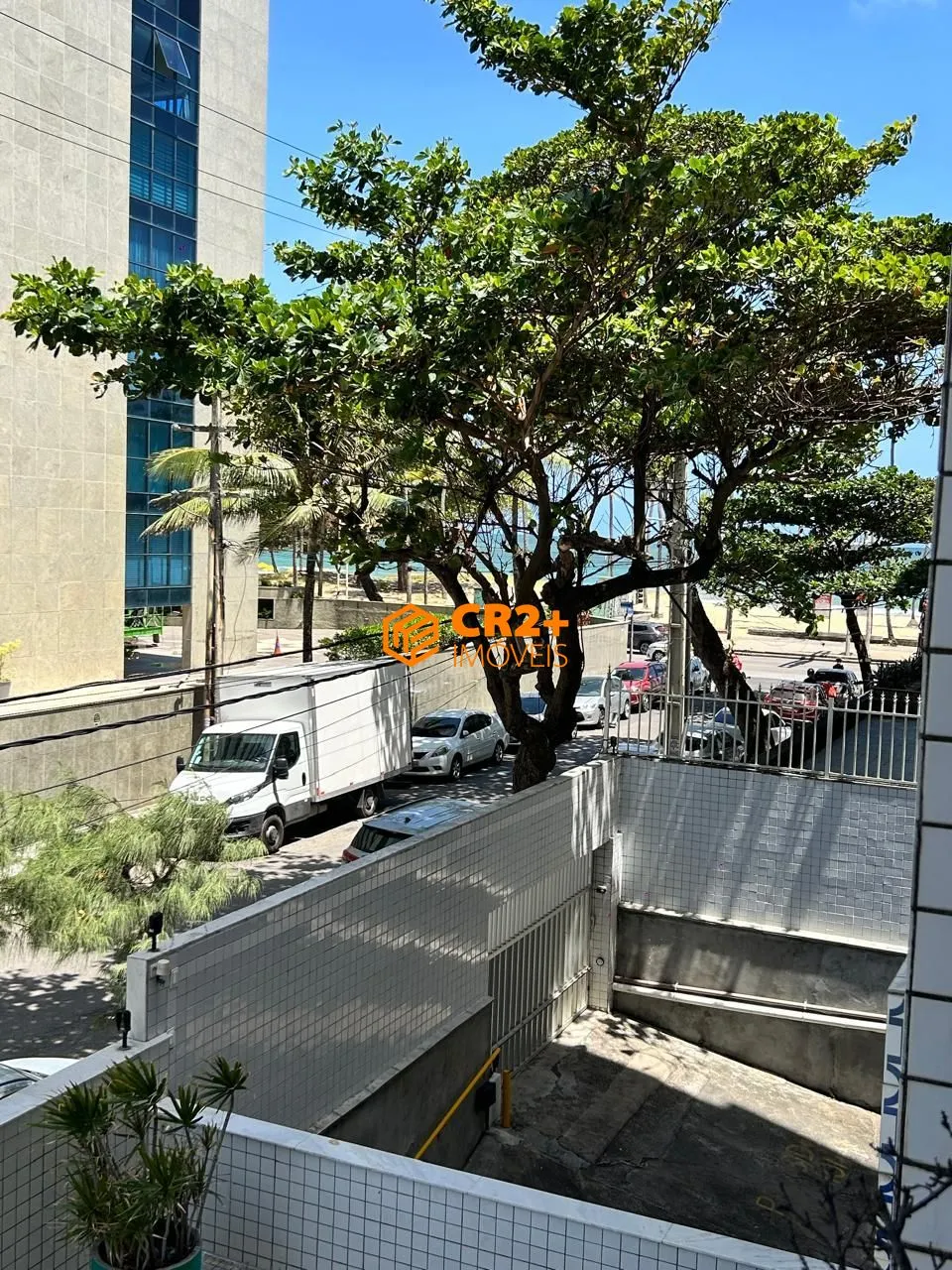 Imagem Vendo apartamento á 60 metros do Mar em Boa Viagem, com vista definitiva do Mar
